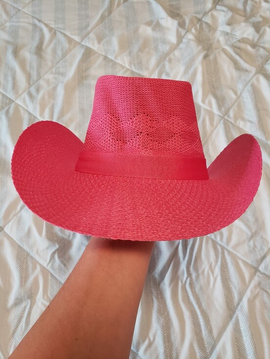 Accessories - Super pretty Women's Pink Straw Cowboy Hat with Ribbon Band
